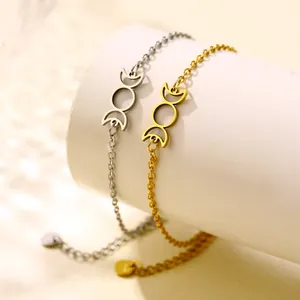 Stainless Steel Triple Moon Goddess Amulet Bracelet For Women Celtic Knot Adjustable Chain Bracelet With Heart Pendant Jewelry