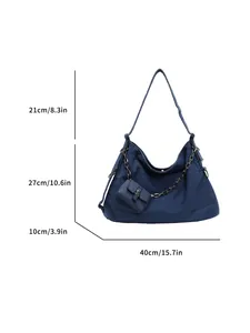Sac fourre-tout en denim bleu vintage avec chaîne en métal et pochette avec dimensions