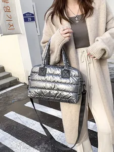 Sac Cabas Matelassé Puffer en Nylon Éclat Métallique Sac Bandoulière Grande Capacité Sac à Main Mode pour Femmes Quotidien