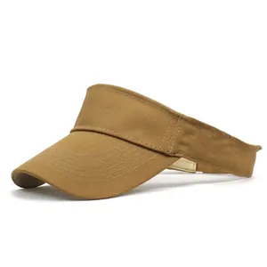 Vista dettagliata del twill di cotone kaki e delle cuciture sulla tesa del parasole
