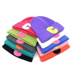 Multi-color ribbed knit beanie set with C-letter patch for women, winter skull caps