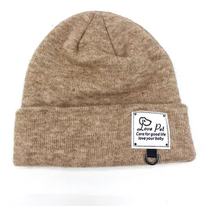 Khaki grof gebreide wintermuts voor dames met D-ring en opgestikte Love Pet patch