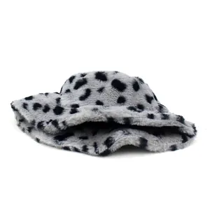 Women's vintage leopard print plush bucket hat in grey and black warm faux fur material
