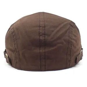 Casquette plate en coton marron foncé pour homme avec boucle en métal réglable à l'arrière