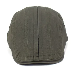 Coppola classica da uomo in cotone verde oliva con cuciture verticali decorative