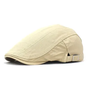 Béret classique beige en coton pour homme avec boucle réglable et texture sergée élégante