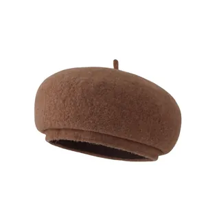 Classic brown wool beret hat for women featuring a minimalist retro style and soft texture