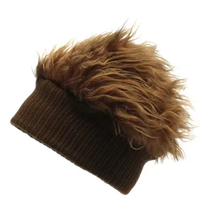 Bonnet en Tricot avec Perruque pour Homme Fausse Fourrure Cheveux Pointus Hip Hop Chapeau de Propriétaire Chaud Hiver Fête Accessoire