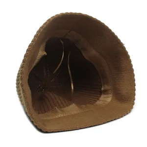 Brauner Strick-Anglerhut für Damen mit verstellbarem Kordelzug innen und warmer Wolltextur