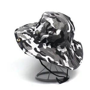 Cappello boonie mimetico urbano da uomo con tesa larga e cinturino regolabile sul mento