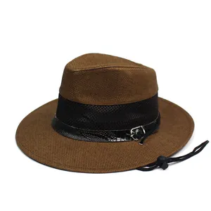 Cappello da sole da uomo con rete traspirante, cinturino in pelle e cordino antivento