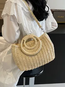 Borsa in paglia beige con manici rotondi e tracolla per le vacanze estive