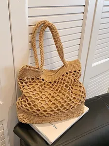 Sac fourre-tout en crochet kaki fait main avec motifs ajourés et doublure intérieure