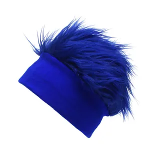 Berretto Divertente in Maglia Con Parrucca Voluminosa in Finta Pelliccia Per Uomo Donna Festa Halloween Hip Hop Streetwear Cappello Invernale Caldo