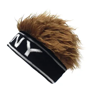 Gorro de punto negro bordado con NY y peluca marrón creativa para deportes y fiestas