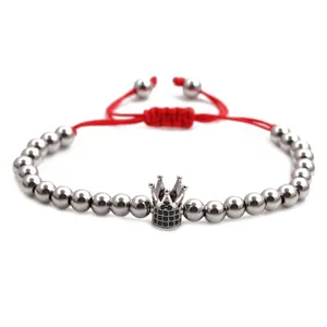 Verstellbares rotes Armband mit Silberperlen und Kronenanhänger mit schwarzen Zirkonia