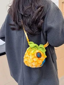 Handmade Crochet Pineapple House Mini Crossbody Bag For Girls Women Knitted Yarn Strawberry Berry Shape Cartoon Small Shoulder Bag Gift