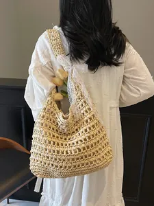 Sac à bandoulière en paille évidé de style français avec nœud en dentelle blanche