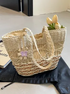 Borsa Tote da Spiaggia Estiva in Paglia Intrecciata da Donna Grande Capacità Spalla Traforata Increspatura Con Ciondolo Farfalla Viola Borsa da Viaggio