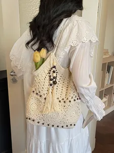 Damen Handgehäkelt Tragetasche Bohemian Hohl Blumenmuster Mit Holzperlen Quasten Sommer Strand Urlaub Schultertasche