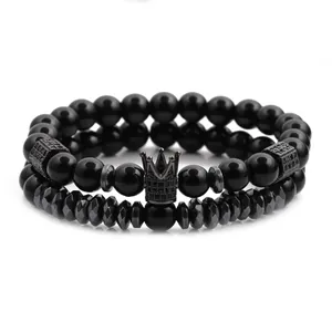 Ensemble de deux bracelets pour hommes en perles noires de 8mm avec pendentif couronne