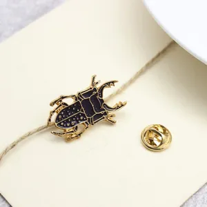 Vivid Alloy Enamel Beetle Brooch Creative Insect Shape Animal Lapel Pin Gold Black Drip Oil Jewelry Gift For Men Women