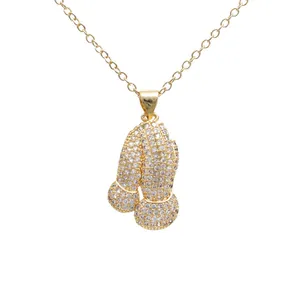 Gouden ketting met ster en hart hand hanger en witte zirkonia micro-pave zettingen
