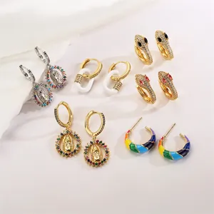 Vergoldete Kupfer Hoop Stecker Ohrringe Für Damen Schlangenform Guadalupe Medaille Emaille Bunte Zirkonia Nischen Design
