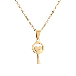 Golden stainless steel heart-shaped key necklace with Love engraving on O-chain
