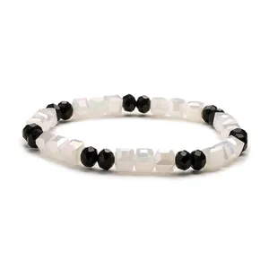 Sparkling 6mm crystal beaded bracelet with alternating black round and white square beads