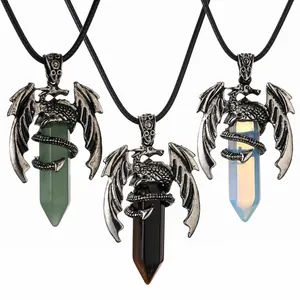 Collana con Pendente a Pilastro di Cristallo Esagonale Avvolto da Drago Vintage Gioielli in Pietra Naturale Fantasy Gotica per Uomo Donna