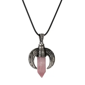 Collana vintage con pendente a luna e cristallo esagonale rosa su cordino nero