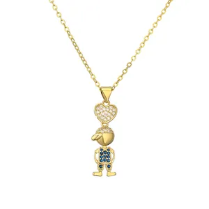 Collier cœur doré avec pendentif garçon étincelant orné de pierres bleues et zircons