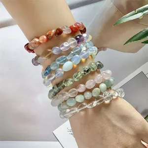 Set mit 8 natürlichen Amethyst- und Achatarmbändern aus unregelmäßigen Steinen