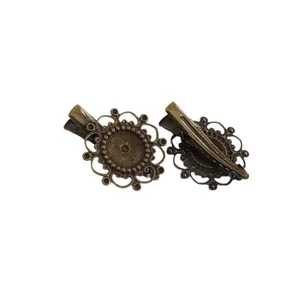 Paire de barrettes papillon vintage en bronze avec base ronde pour bijoux faits maison