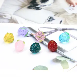 Perline fragola in vetro colorato per creazione gioielli fai-da-te in vari colori