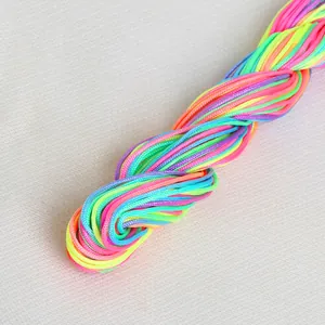 Gekleurd gevlochten nylon koord in regenboogkleuren voor DIY sieraden maken