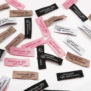 Handmade Clothing Labels Woven Fabric Labels With Heart Pattern Handmade With Love For DIY Sewing Garment Accessories