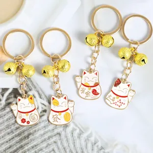 Porte-clés en Métal Chat de la Fortune Maneki Neko Style Japonais Avec Cloches Dorées Émail Mots de Bénédiction Pendentif de Sac pour Hommes Femmes Cadeau