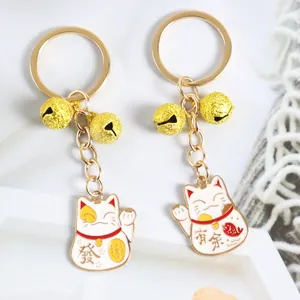 Lot de porte-clés Maneki Neko dorés avec clochettes de chance et pendentifs émail