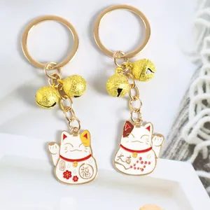 Porte-clés chat porte-bonheur en métal avec clochettes et pendentifs gravés Maneki Neko