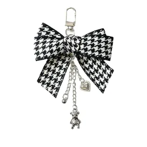 Houndstooth bow keychain with silver bear and heart pendants for phone cases