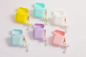 Custodie in silicone per auricolari con pendenti a nuvola colorati e perle AirPods