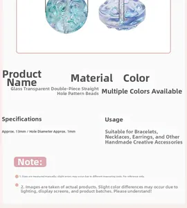 Détail de perles en verre dégradé bleu et violet avec motifs de nuages internes