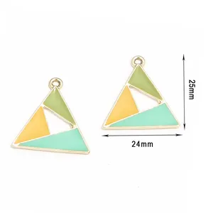 Ciondolo geometrico a triangolo in lega smaltata per creazione di gioielli fai-da-te