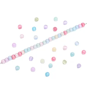 Mélange de perles d'œil de chat en verre de 4mm pour bijoux DIY sur fond blanc pur