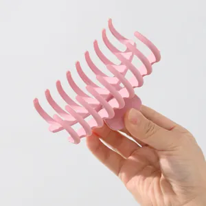 Rosa matte Haarklammer 11cm im Hai-Clip-Design für langes Haar mit hochwertigem Finish
