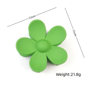 Matte green flower hair claw clip with 7.5cm size measurement for women