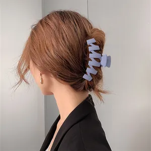 Large Matte Hair Claw Clip For Women Morandi Color Wave Geometric Shark Clip Non-Slip Hair Crab Styling Hair Accessories