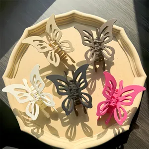 Elegant Matte Plastic Butterfly Hair Claw Hollow Design Large Size Solid Color Non Slip Hair Catch Clip Fashion Women Headwear